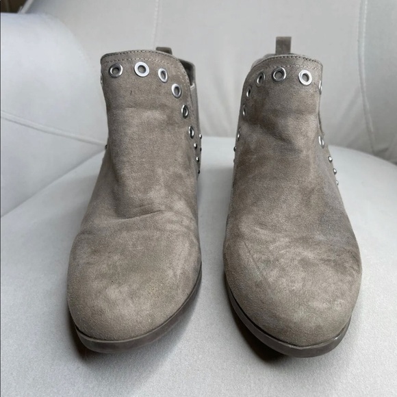 Circus By Sam Edelman Booties Youth 4 Studded Boots Brown Taupe Nubuck - Picture 2 of 5
